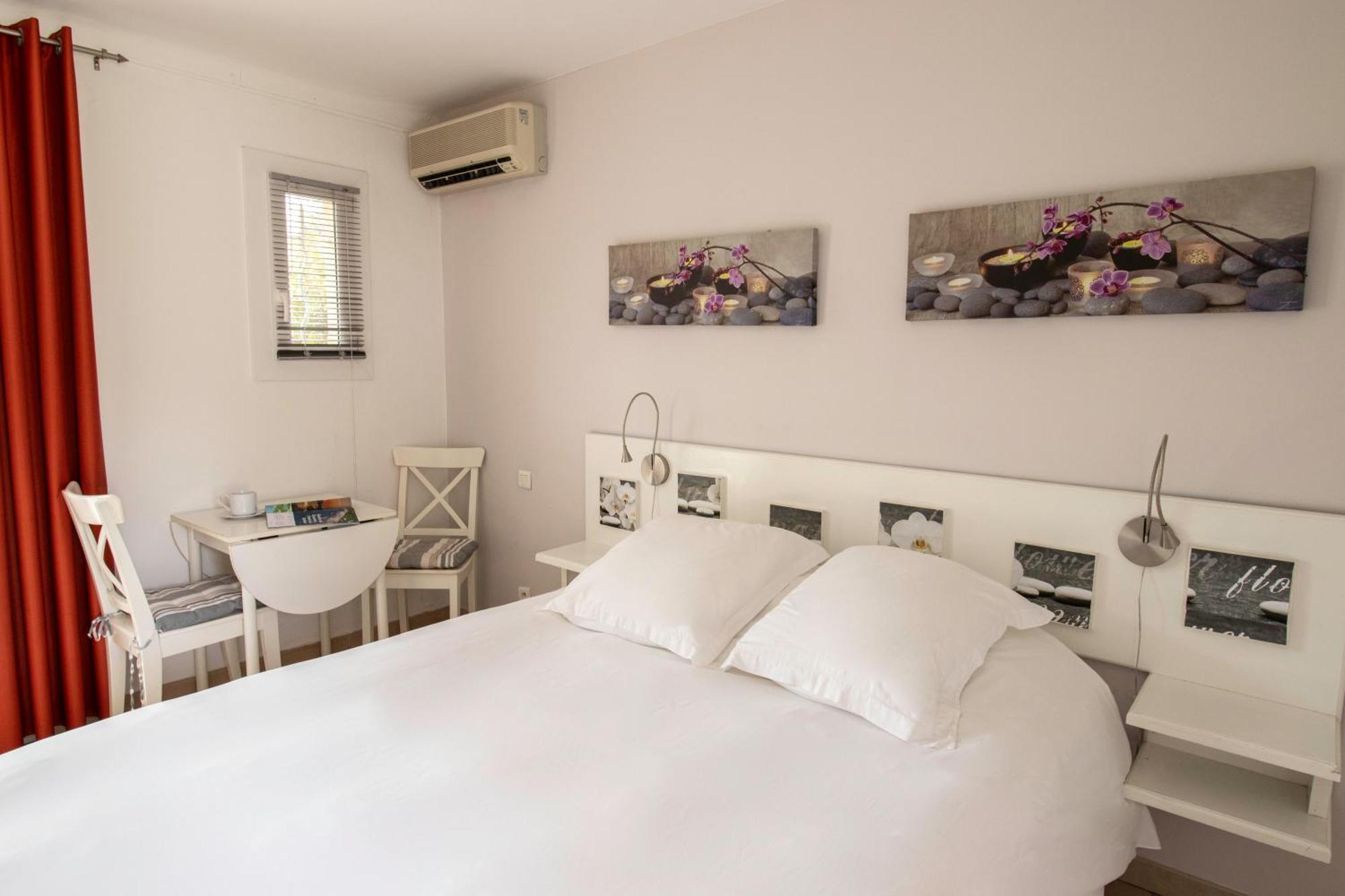 Athena Motel Saint Aygulf Eksteriør bilde