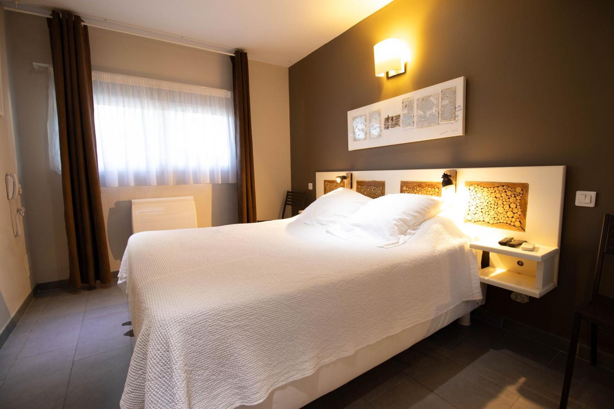 Athena Motel Saint Aygulf Eksteriør bilde